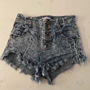 Highwaisted Jean Shorts